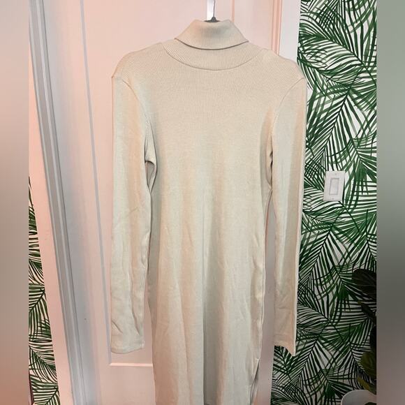 Boyish Light Gray Turtleneck Long Sleeve Dress Small NWT - Picture 2 of 9